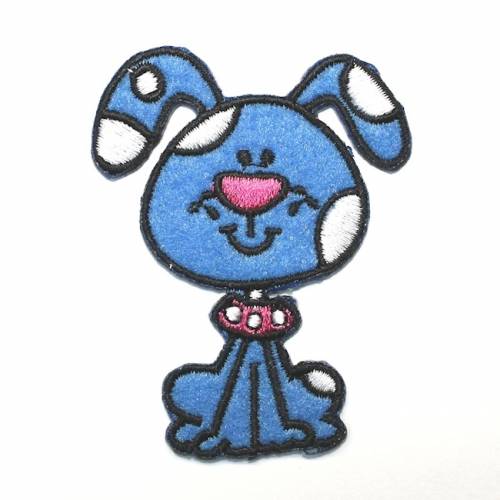 Blauer Hund mit weissen Punkten